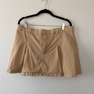 Abercrombie & Fitch Beige Pleated Skort